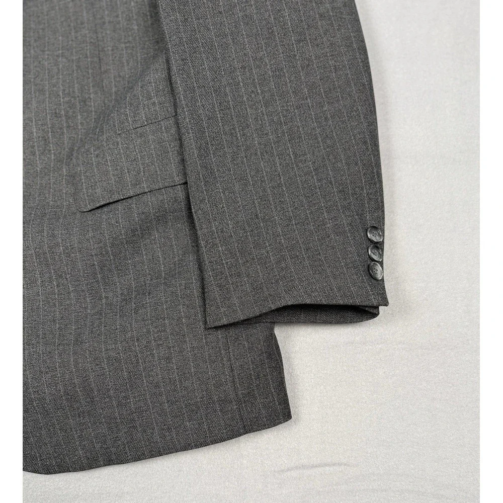 Vintage Levi's Men's 42R Suit Coat Action Business Class Jacket Gray Striped USA